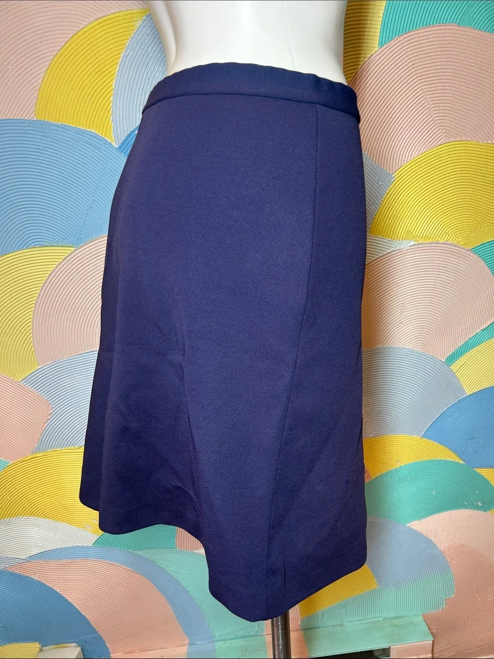 Vintage Navy Women's Tailored Mid-Rise Shorts